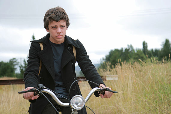 filmstill of The Ground Beneath