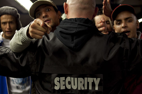 filmstill of SECURITY