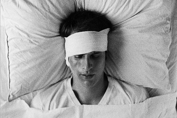 filmstill of Leave not a Cloud behind