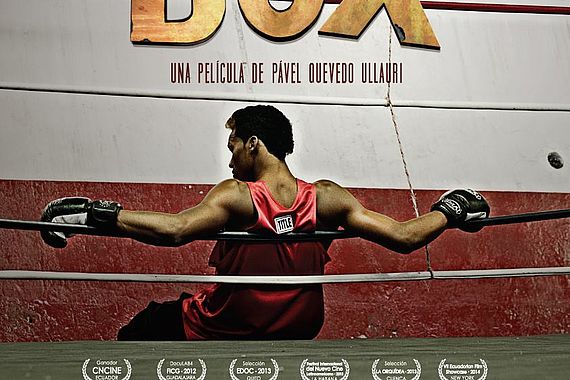 filmstill of La Tola Box