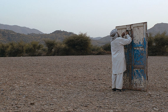 filmstill of in search of