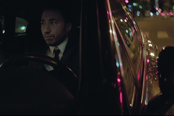 filmstill of QUE LA NUIT S'ACHÈVE
