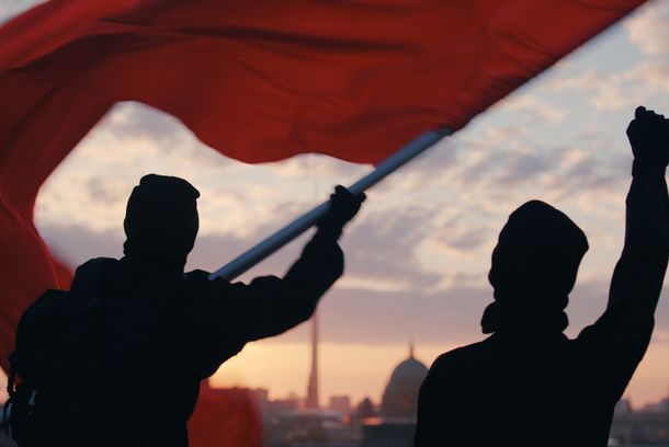 still / picture for Rote Sterne Überm Feld