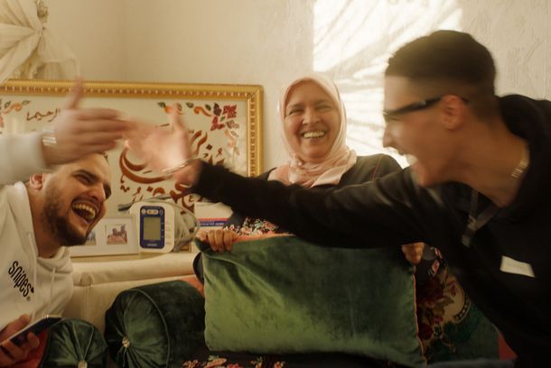 still / picture for Yonii