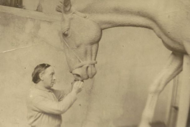 still / picture for El Monumento (The Monument)