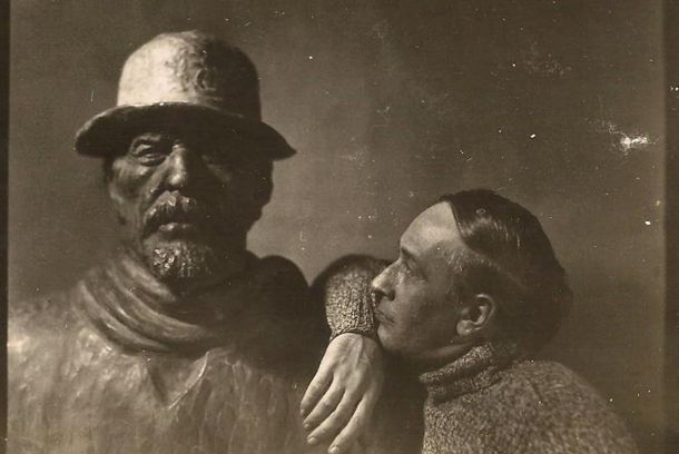 still / picture for El Monumento (The Monument)