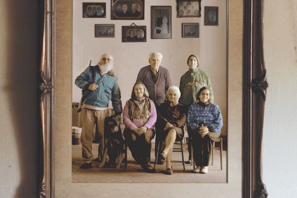 still / picture for La gente del río (The River People)