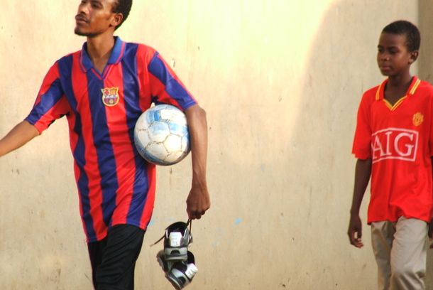 still / picture for Le Pèlerin de Camp Nou (Captain Majid)