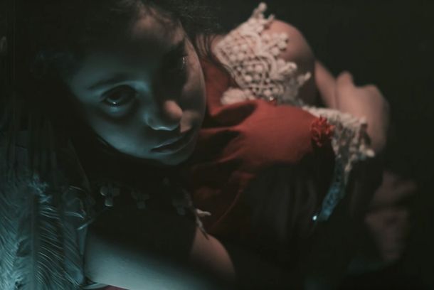 still / picture for the white wings