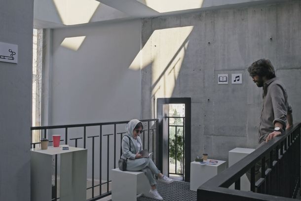 still / picture for بالا افتادن