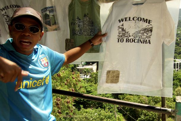 still / picture for Em busca de um lugar comum