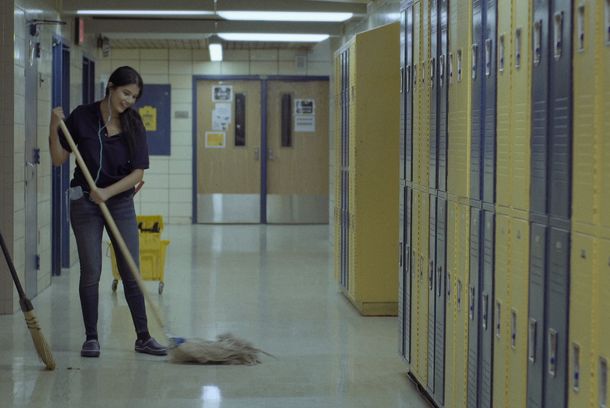 still / picture for LA VIRGEN, LA VIEJA, EL VIAJE
