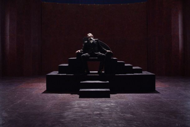 still / picture for Človek s senco/The man with a shadow