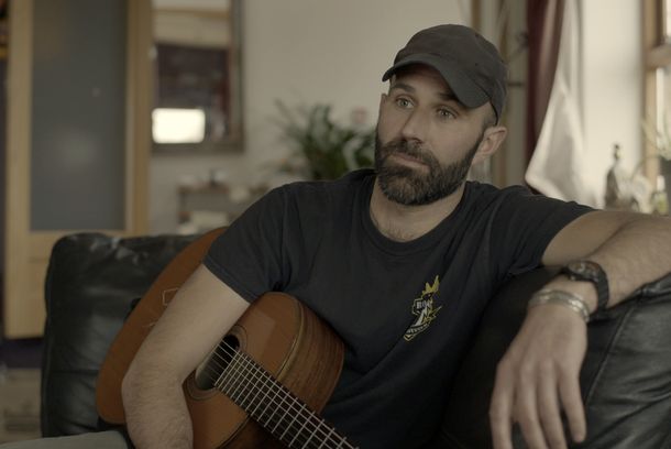 still / picture for Faoi Scáth a Chéile