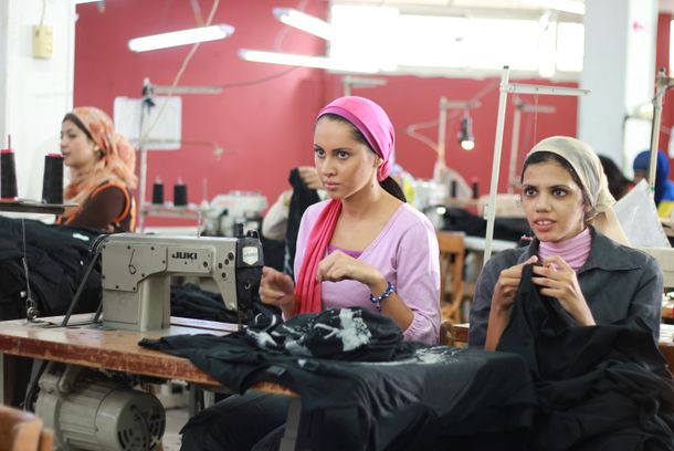 still / picture for Fatat Al Masnaa (Factory Girl)