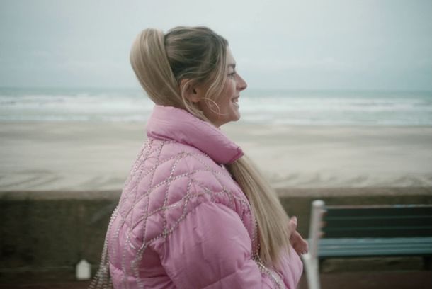 still / picture for Petite Reine