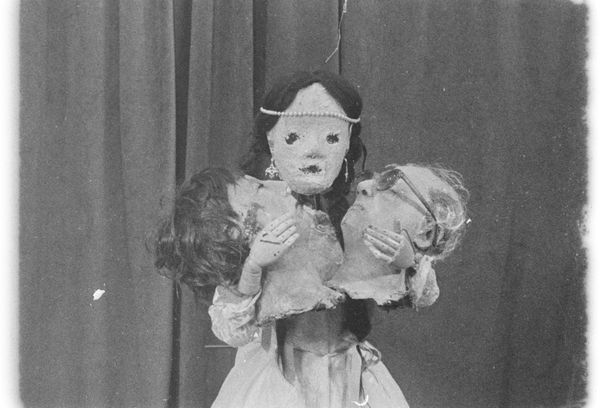 still / picture for Los Huesos