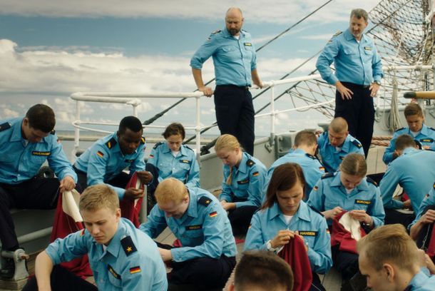 still / picture for Tod einer Kadettin