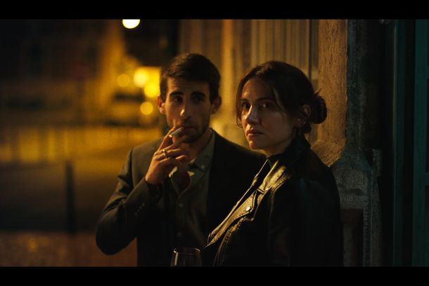 still / picture for Tem Gente Que Fica