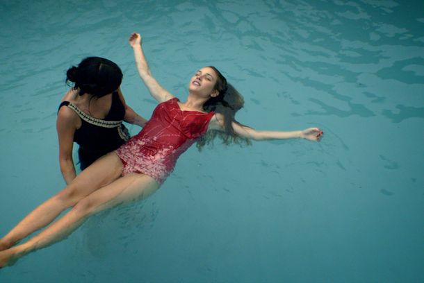 still / picture for Piscina (45 Awards)