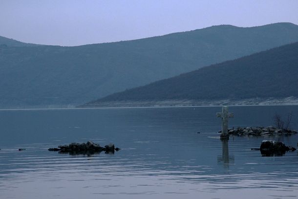 still / picture for Looking for Horses