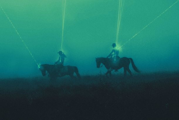 still / picture for Hum
