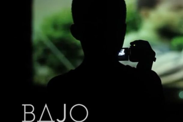 still / picture for Bajo las carpas