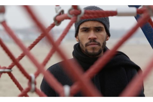 still / picture for The World is round so that nobody can hide in the corners - Part I: Refuge (5 Awards)