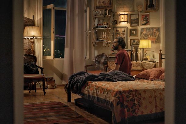 still / picture for بالا افتادن