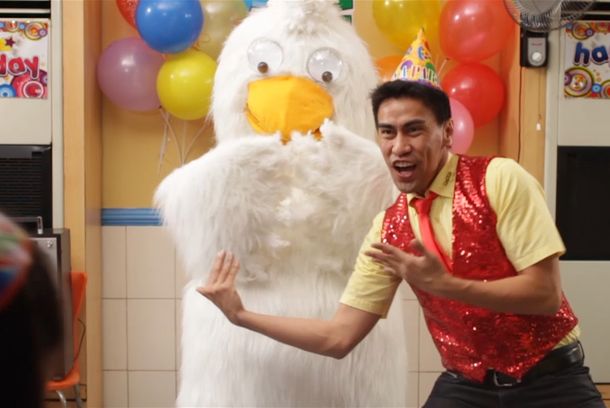 still / picture for Ang Maskot (The Mascot)