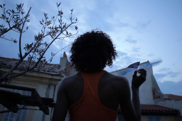 still / picture for L'OISEAU, LES FENETRES