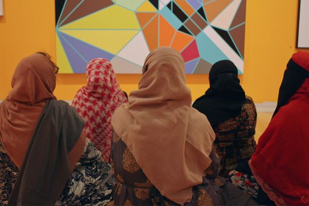 still / picture for Bidēsí Mahilā