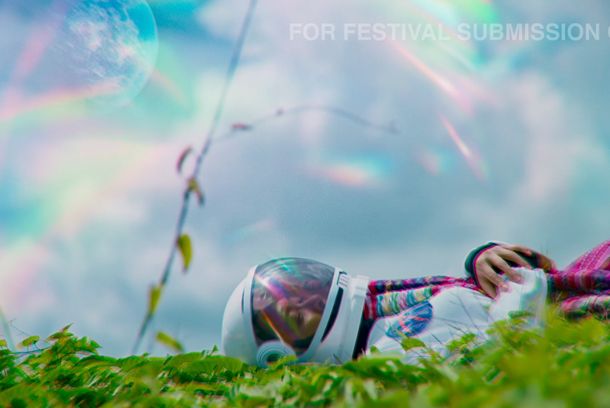 still / picture for Sad Diva Lands On The Moon