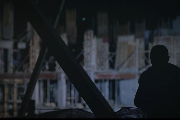 still / picture for Broker