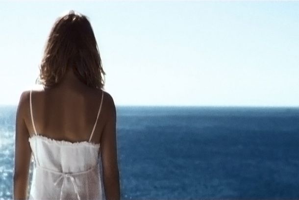 still / picture for AKIMANTI THALASSA (STILL WATER)