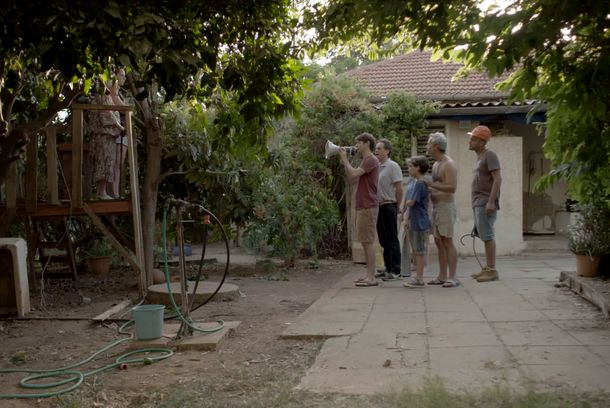 still / picture for Home again