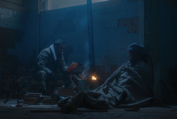 still / picture for Torpağı sanı yaşayasan