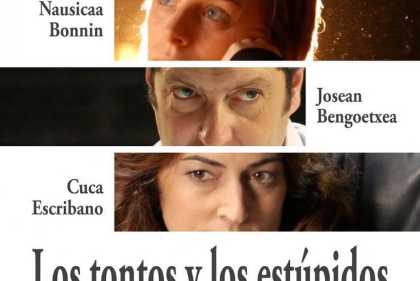 still / picture for Los tontos y los estúpidos