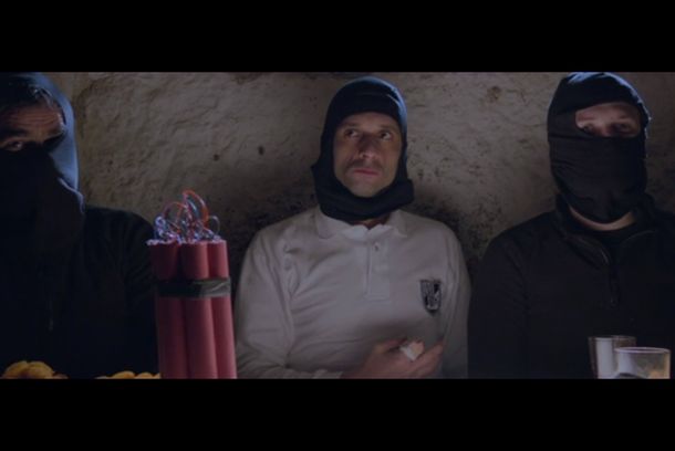 still / picture for Posfácio nas Confecções Canhão