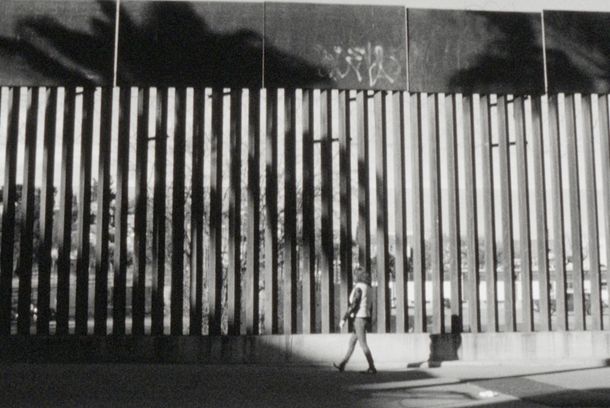 still / picture for Tender crossings