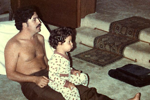 still / picture for Sins of My Father / Pecados de mi padre
