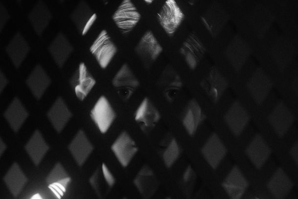 still / picture for La quinta dimension (Lost in the 5th dimension)
