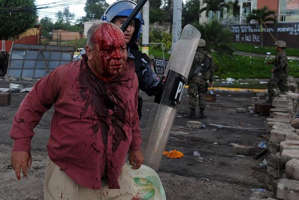 still / picture for QUIÉN DIJO MIEDO, honduras de un golpe...