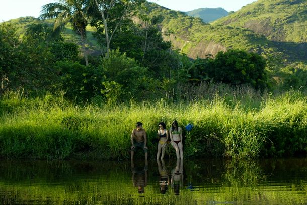 still / picture for The scape of the monkey woman