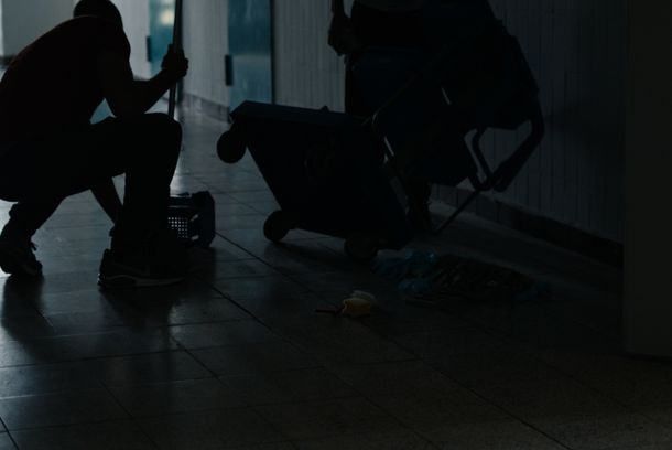 still / picture for Nach zwei Stunden waren zehn Minuten vergangen