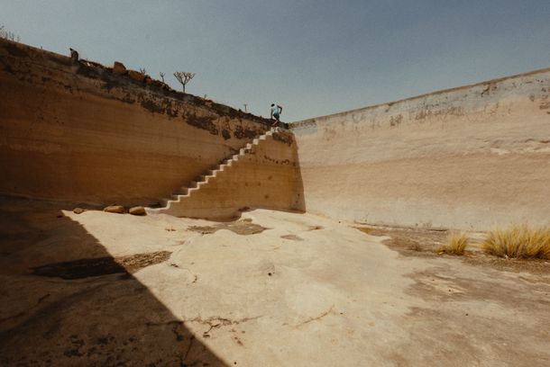 still / picture for Esqueletos
