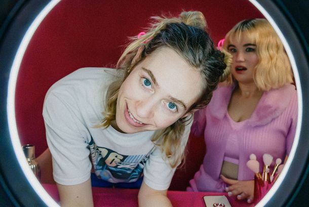 still / picture for Bad Influencer
