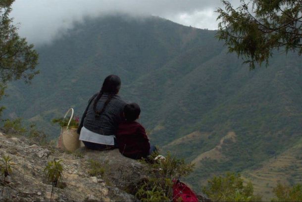 still / picture for Tiempo De Lluvia