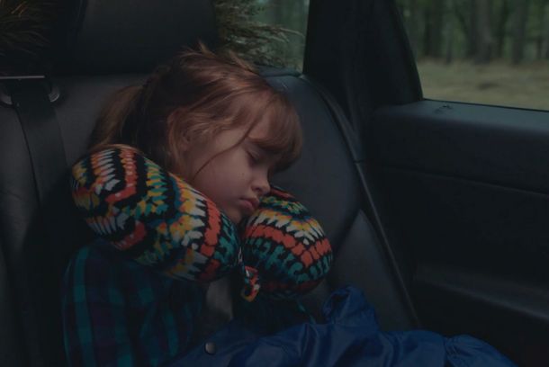 still / picture for Поля їде за місто