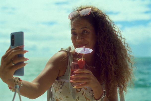 still / picture for Bye bye, Paraíso